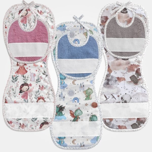 I Ricami del Cuore Bavaglie Set neonato ” Favola” composto da bavaglia e copri spalla con tela Aida – XPCO35.02 I Ricami del Cuore Bavaglie Set neonato ” Favola” composto da bavaglia e copri spalla con tela Aida – XPCO35.02