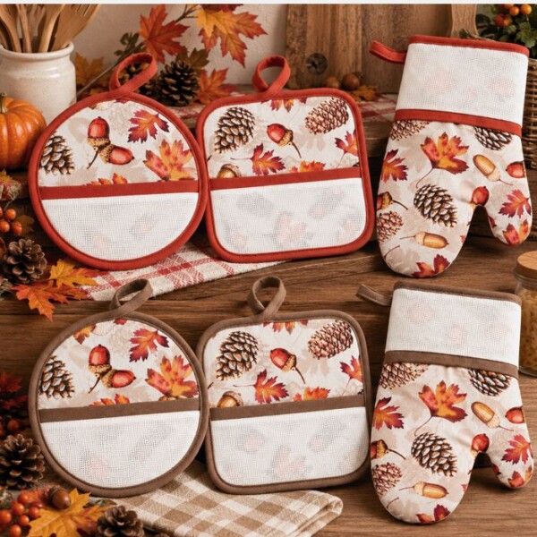 I Ricami del Cuore Cucina Set Guantone e Presine Autunno – XPCU716.20 I Ricami del Cuore Cucina Set Guantone e Presine Autunno – XPCU716.20