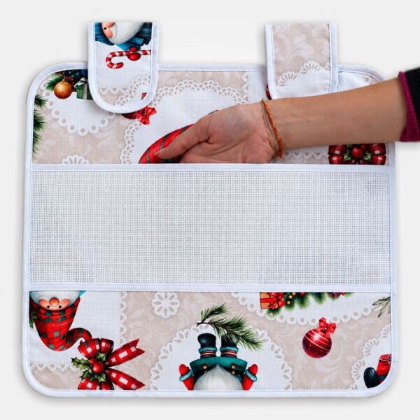 I Ricami del Cuore Linea Natale Copri Forno piccolo Gnomi con tela Aida – XPNA52.16 I Ricami del Cuore Linea Natale Copri Forno piccolo Gnomi con tela Aida – XPNA52.16