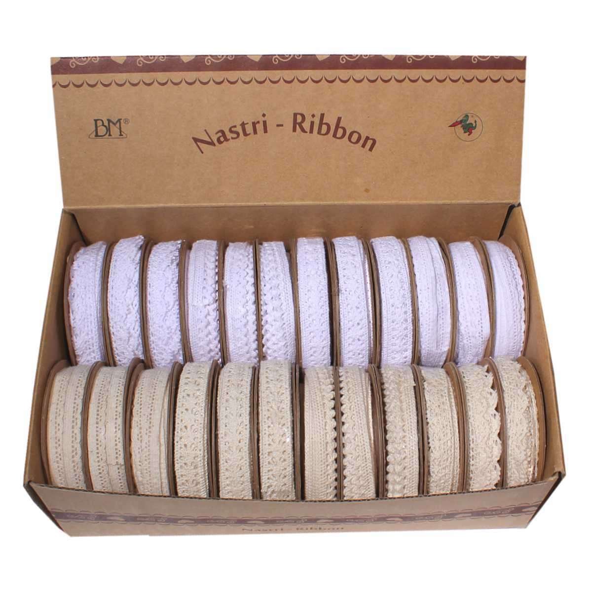 I Ricami del Cuore Passamanerie in Box Pizzi assortiti in box di cartone, 24 Rotoli da 3mt – ASPS21 3 I Ricami del Cuore Passamanerie in Box Pizzi assortiti in box di cartone, 24 Rotoli da 3mt – ASPS21 3