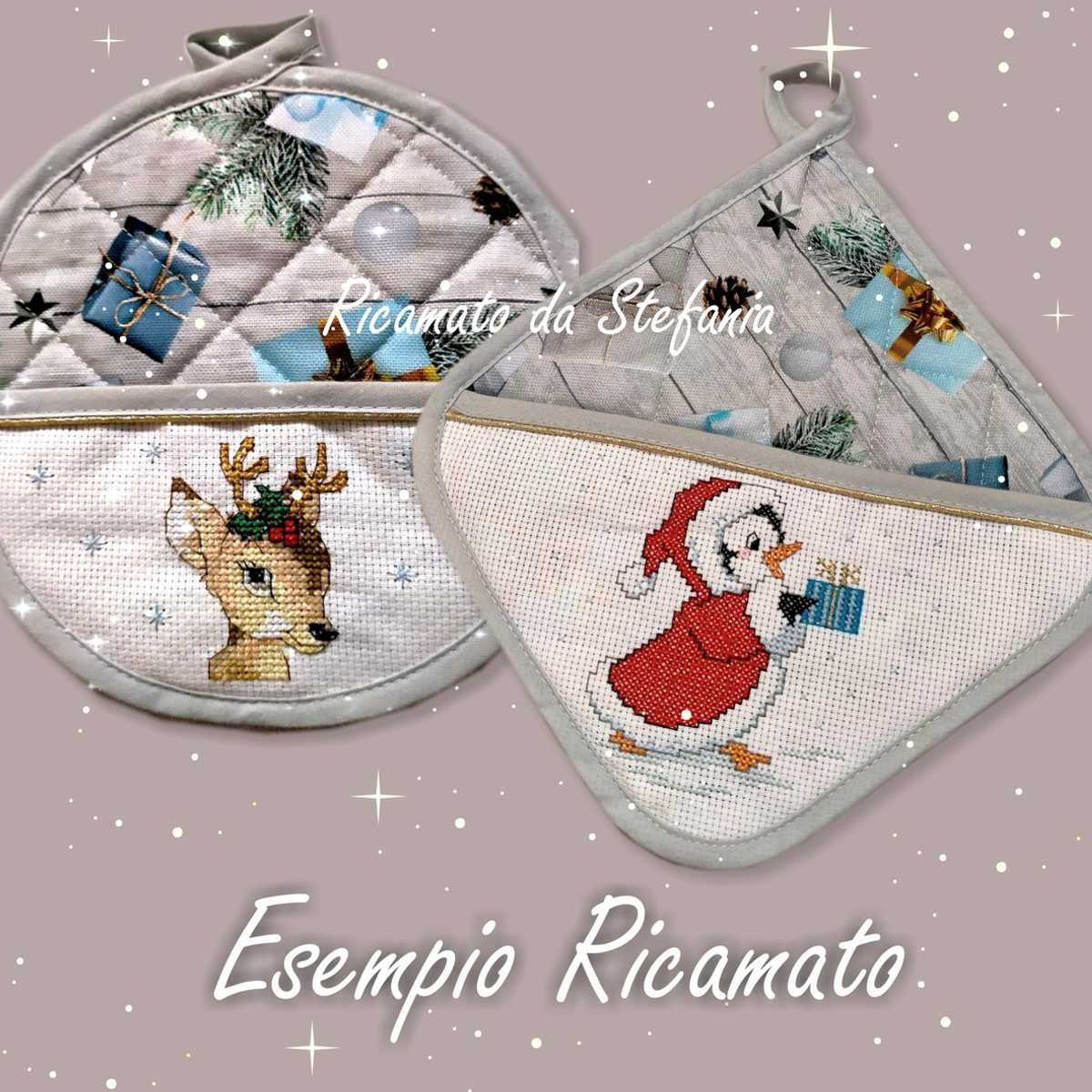 I Ricami del Cuore Guantoni e presine natalizie Set due Presine di Natale – CU732.19 4 I Ricami del Cuore Guantoni e presine natalizie Set due Presine di Natale – CU732.19 4