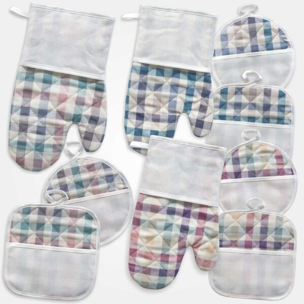 I Ricami del Cuore Cucina Set Guantone e Presine – CU743.20 2 I Ricami del Cuore Cucina Set Guantone e Presine – CU743.20 2
